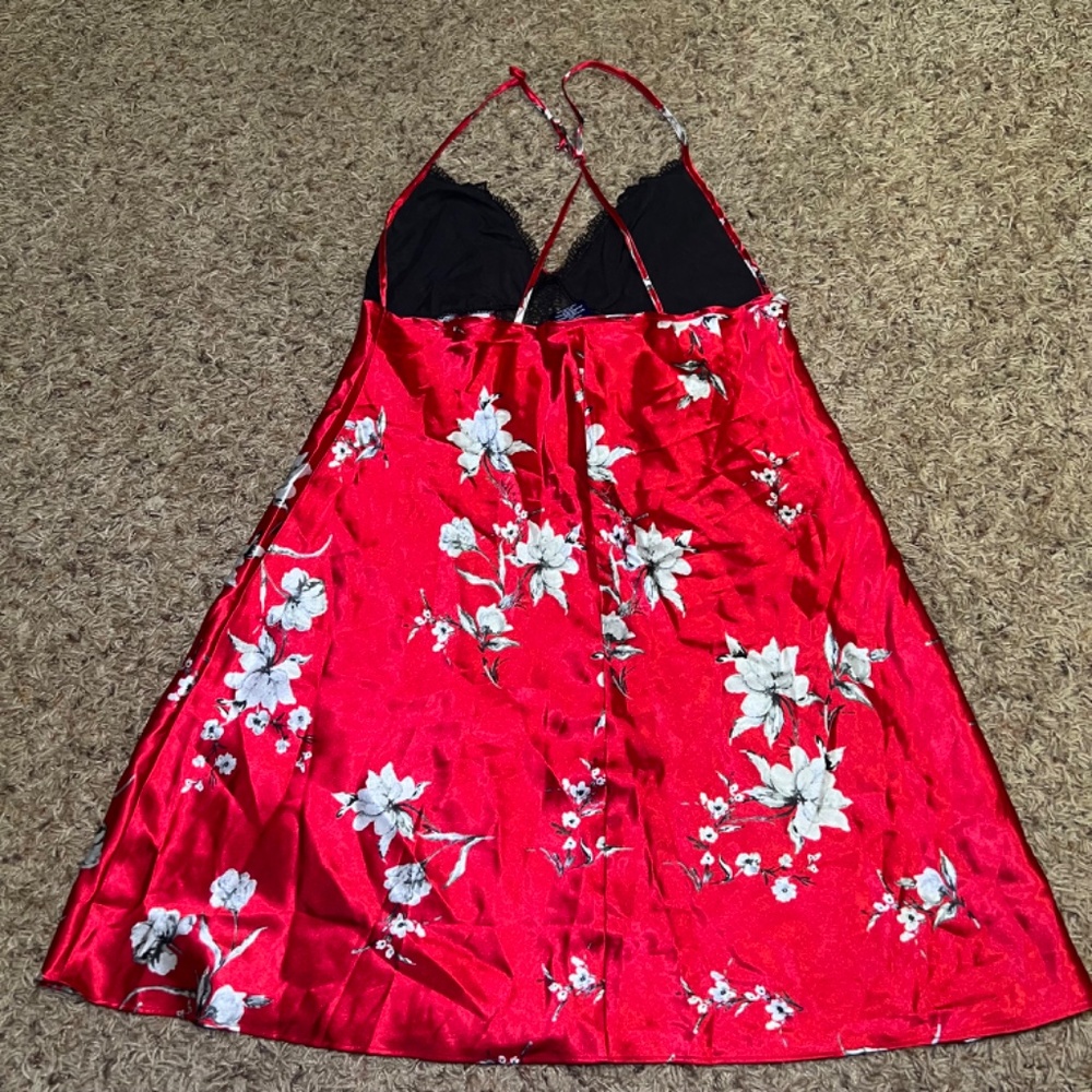 Red satin floral slip dress with black lace top - Picture 4 of 7